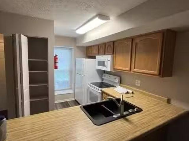 Condo for rent in Fairborn