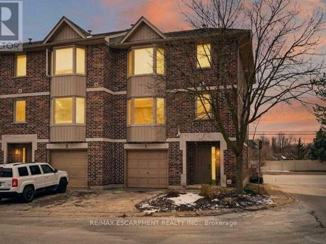 Townhouse for sale in Arva, Ontario