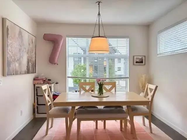 Apartment for rent in Surrey