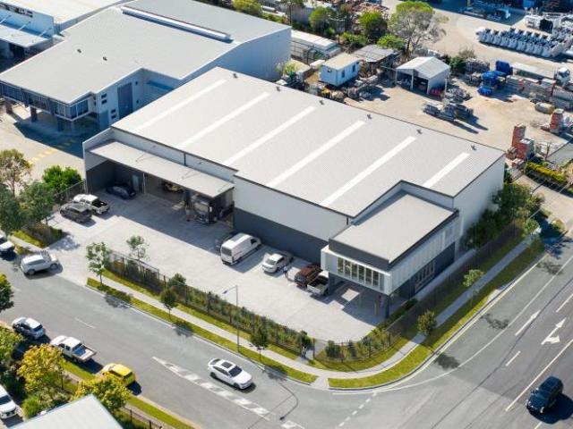 Warehouse for rent in Toombul, Queensland