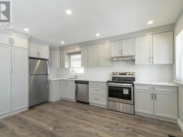 House for rent in Ancaster, Ontario