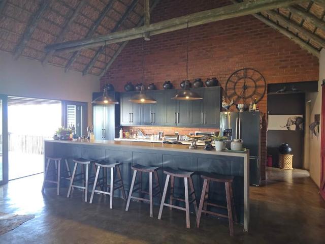 Farm for sale in Hartbeespoort Dam Nature Reserve, North West