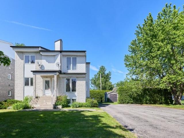 Property for sale in Saint-Constant, Montérégie