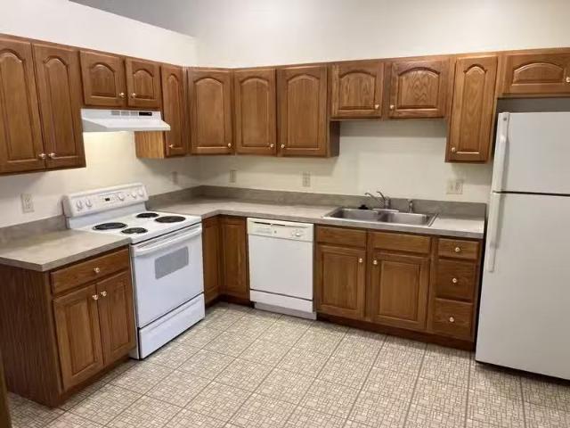 Condo for rent in Dayton
