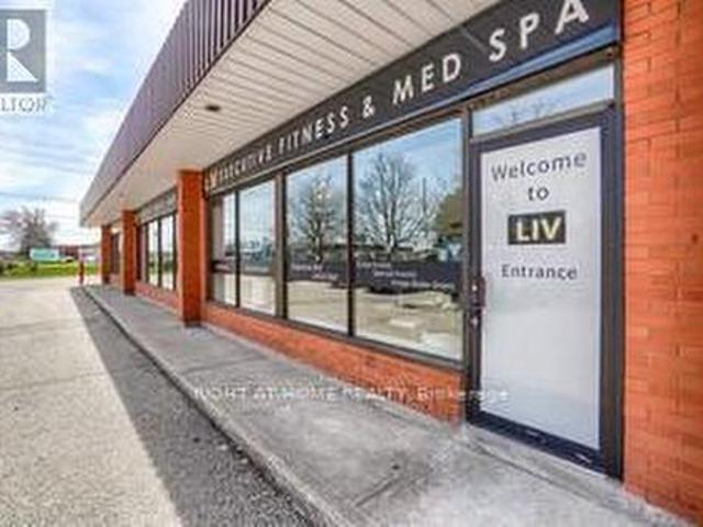 Commercial for rent in York, Ontario