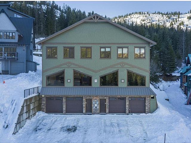Condo for sale in British Columbia