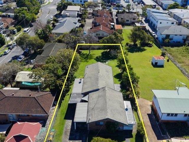 House for sale in Southport, Gold Coast City