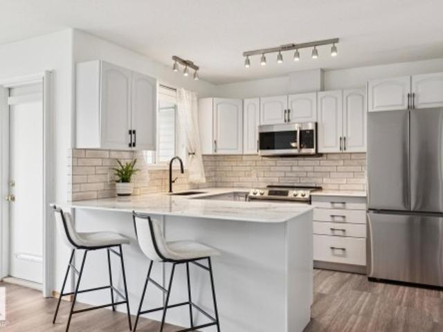 Townhouse for sale in Wedgewood, Alberta