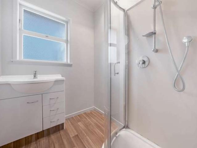 House for sale in Wairau Valley
