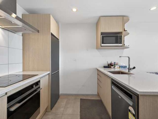 House for sale in Chaslands, Canterbury