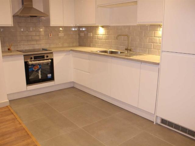 House for rent in Dixons Green, West Midlands