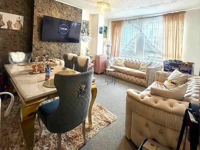 Apartment for rent in Falcon Lodge, Wales