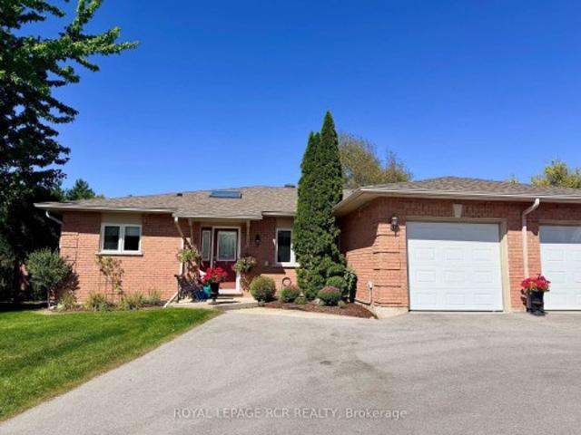 Townhouse for sale in Caledon, Ontario