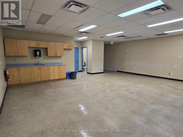 Commercial for rent in Durham, Ontario