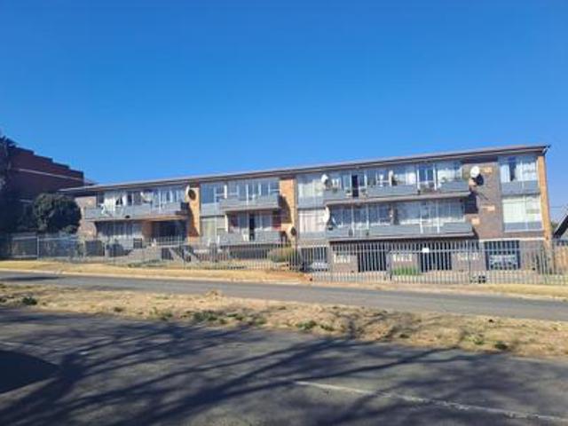 Apartment for rent in Nooitgedacht, Gauteng