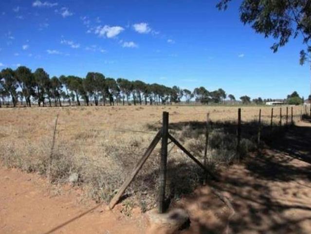Land for sale in Victoria West, Northern Cape