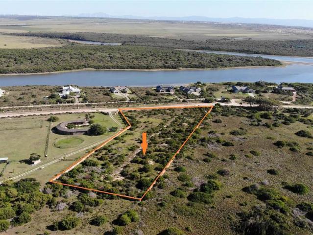Land for sale in Cape St Francis, Eastern Cape