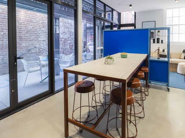 Apartment for rent in Newtown, Queensland