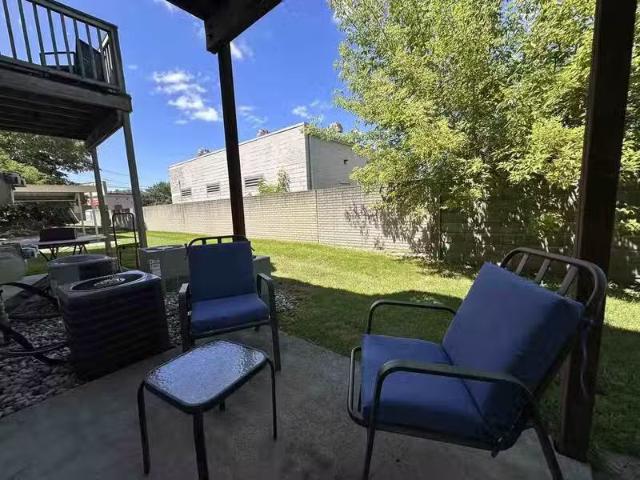 Condo for rent in Roseville