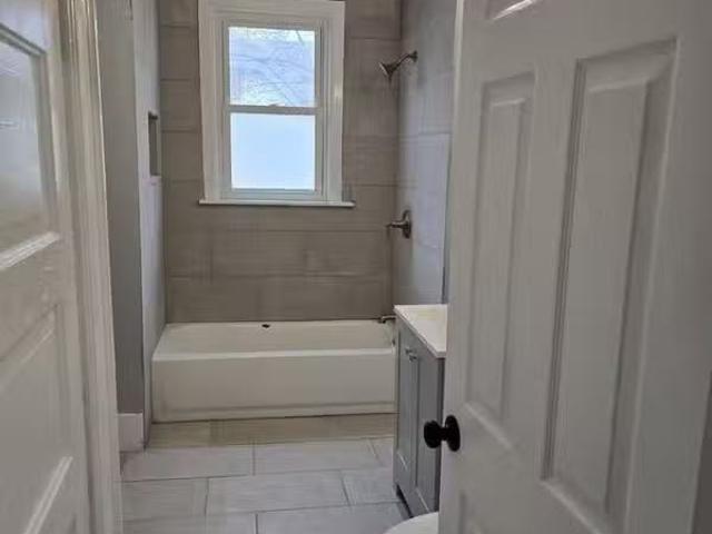 Condo for rent in Milwaukee, Washington Park