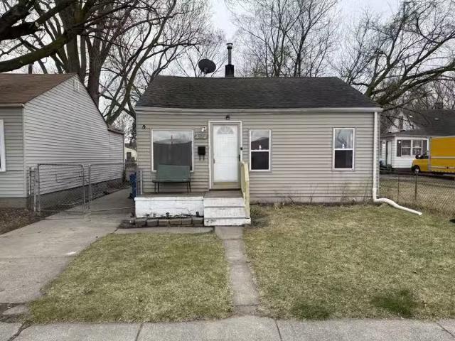 House for rent in Warren