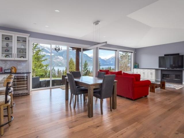 Duplex for sale in Furry Creek, British Columbia