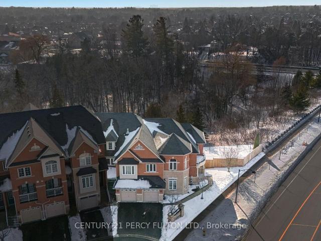 Townhouse for sale in Woburn, Ontario