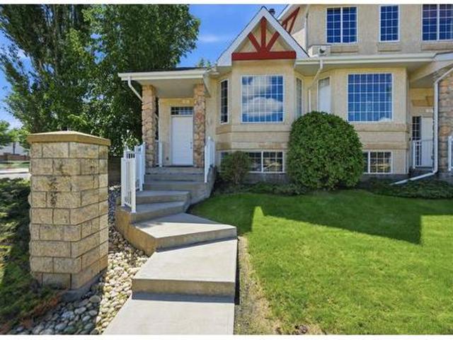 Townhouse for sale in Wedgewood, Alberta