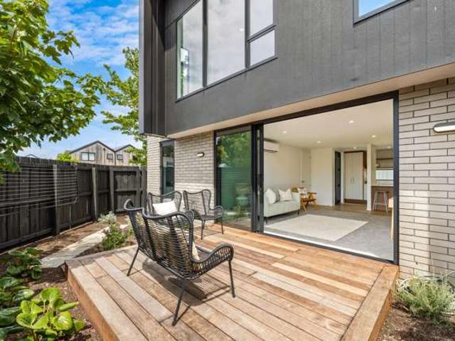 House for sale in Saint Albans, Canterbury