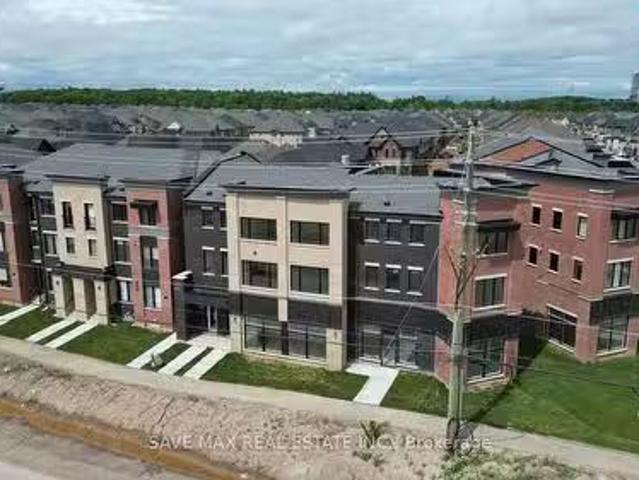 House for rent in Oakville, Ontario