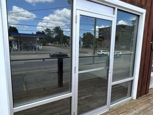Commercial for rent in Niagara, Ontario