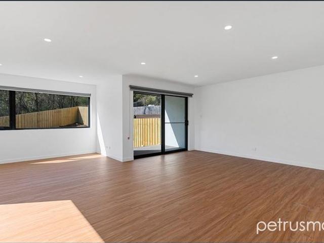 Townhouse for rent in Hobart, Tasmania