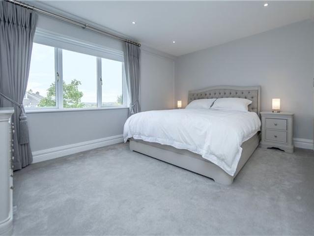 Detached House for sale in Salthill, Gaillimh
