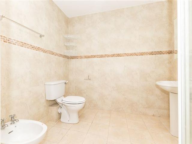 Detached House for sale in Enniskerry, North Tipperary