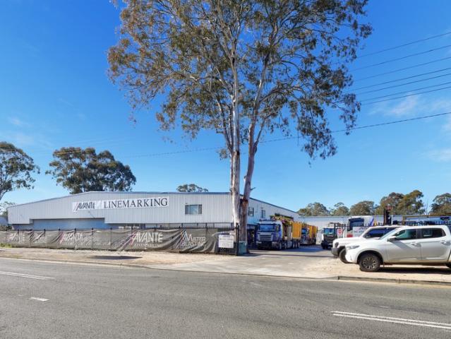 Warehouse for rent in Dunheved Business Park (North Precinct), Sydney