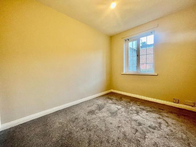 Apartment for rent in Cliftonville, Northern Ireland