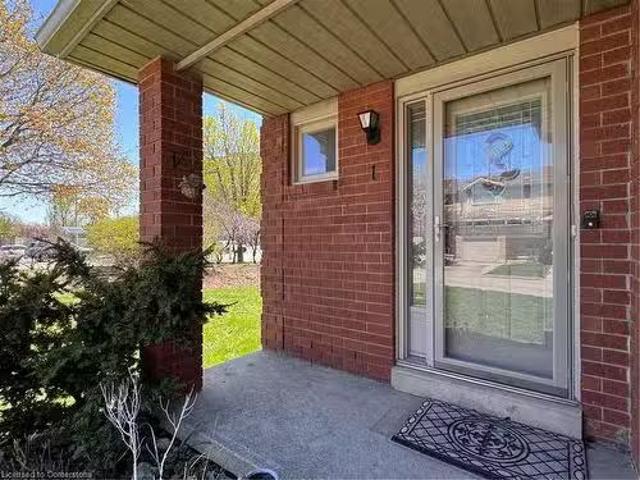 House for sale in Ancaster, Ontario