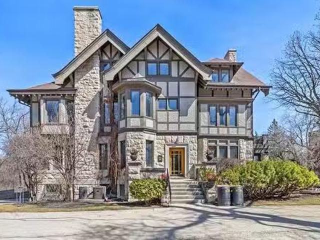 Condo for sale in East St. Paul, Manitoba