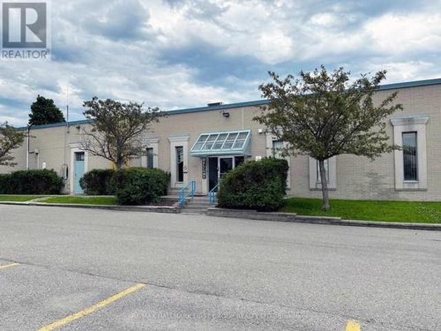 Commercial for rent in Ajax