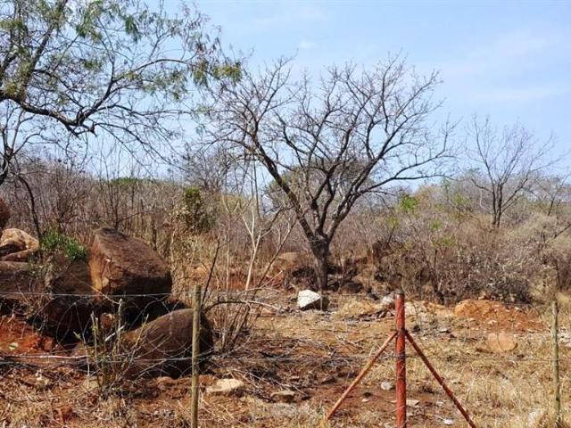 Land for sale in Hartbeespoort Dam Nature Reserve, North West