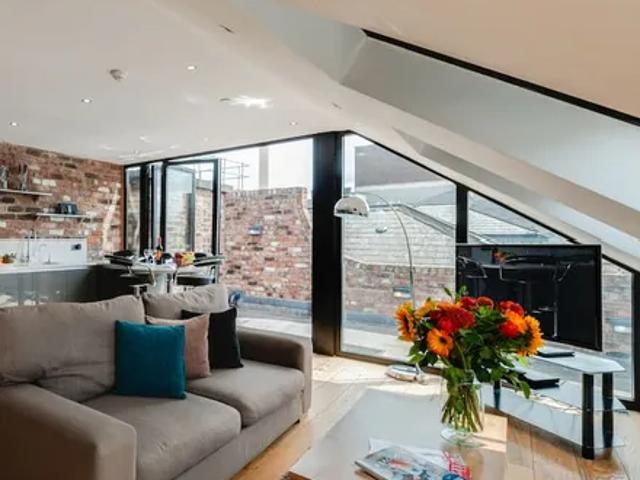 Apartment for rent in Cavern Quarter, Calderstones