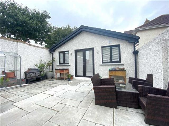 Apartment to rent in Bluebell, North Tipperary