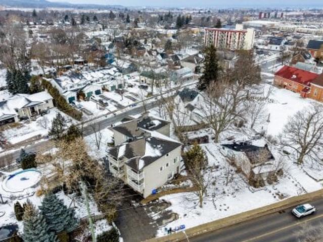 Condo for sale in Niagara, Ontario