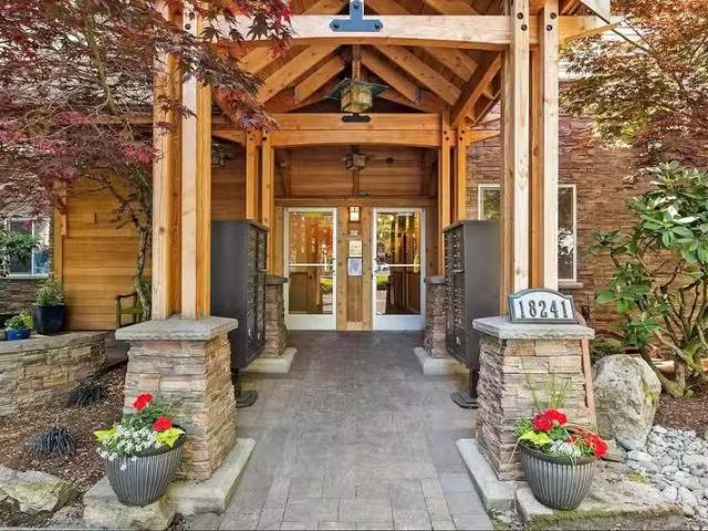 Condo for rent in Woodinville