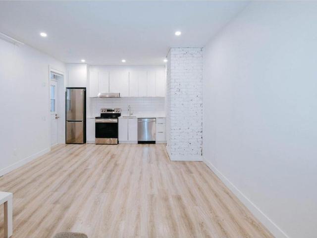 Apartment for rent in St. Leonard's, Quebec