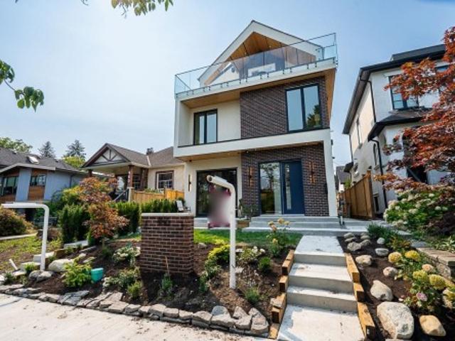 Duplex for sale in Riley Park, Vancouver