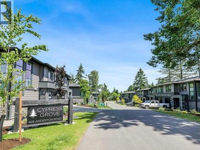 House for sale in Comox, British Columbia