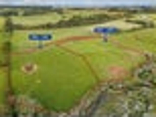 Land for sale in Awhitu