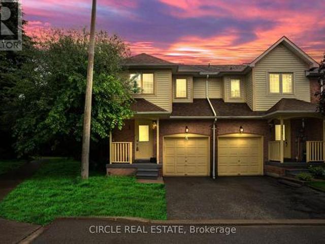 Townhouse for sale in Mississauga, Ontario