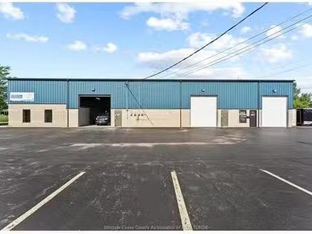 House for rent in Lakeshore, Ontario
